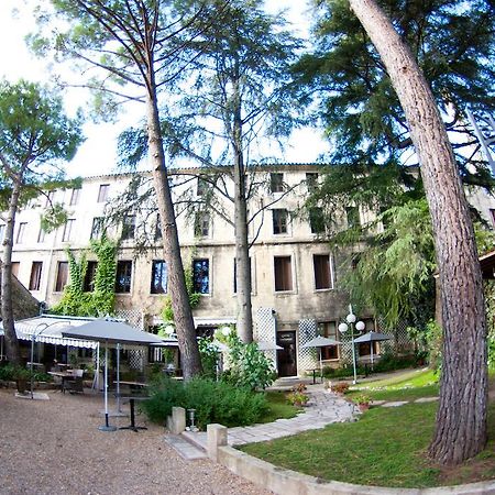 Sommières Auberge Du Pont Romain מראה חיצוני תמונה