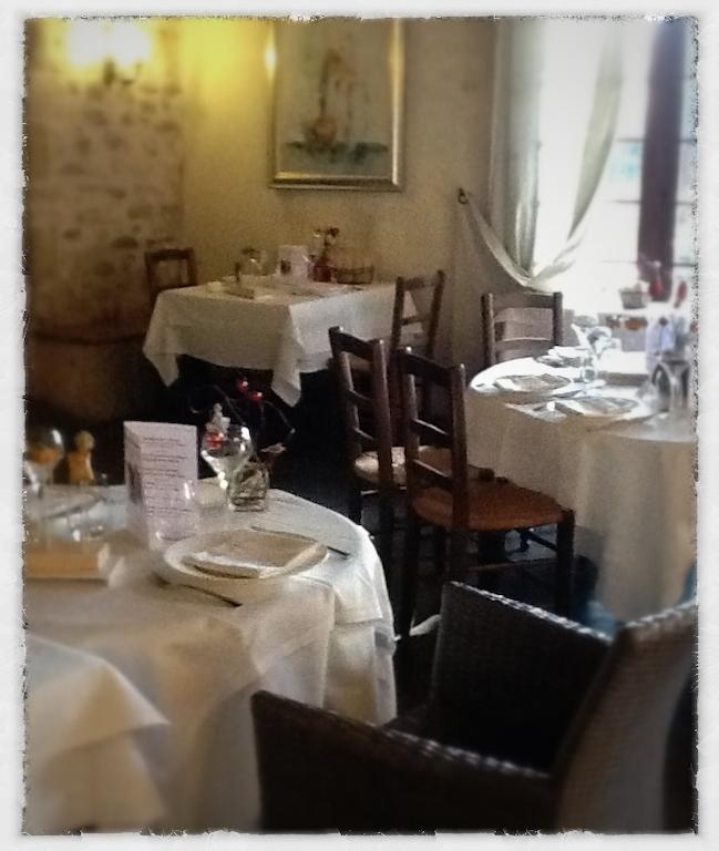 Sommières Auberge Du Pont Romain מראה חיצוני תמונה