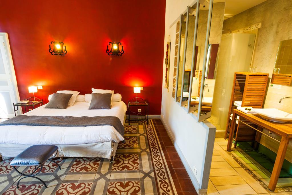 Sommières Auberge Du Pont Romain חדר תמונה
