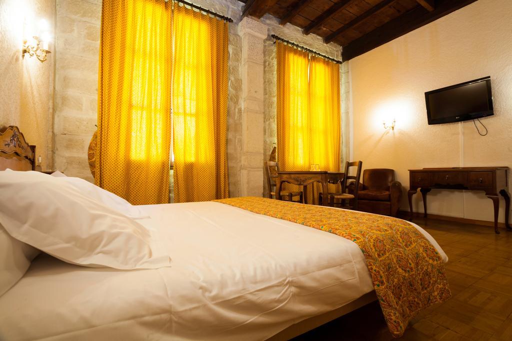 Sommières Auberge Du Pont Romain חדר תמונה